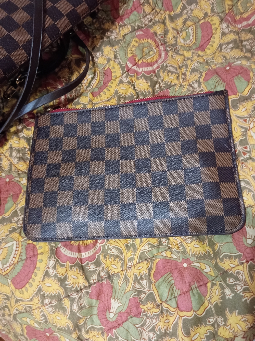 Brown Checked Tote Bag with Wristlet - Picture 7 of 8